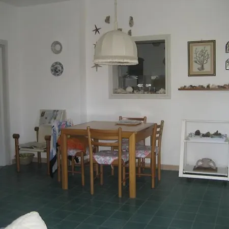 Appartamento Grazioso Con Piccolo Giardino Capo D'arco